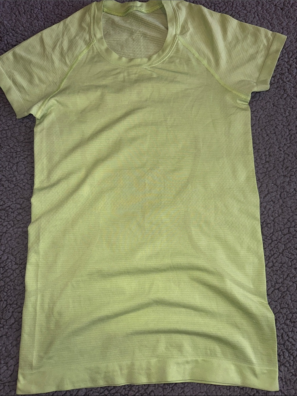 Green lululemon athletica swiftly tee size 4